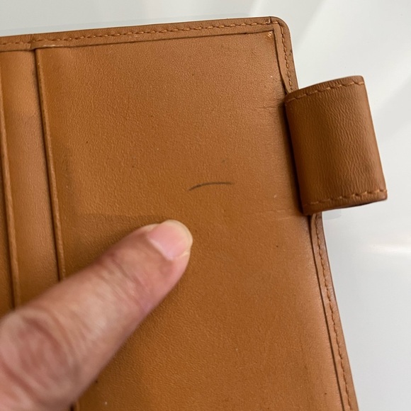 MCM COGNAC LEATHER CHECKBOOK WALLET - Picture 9 of 12